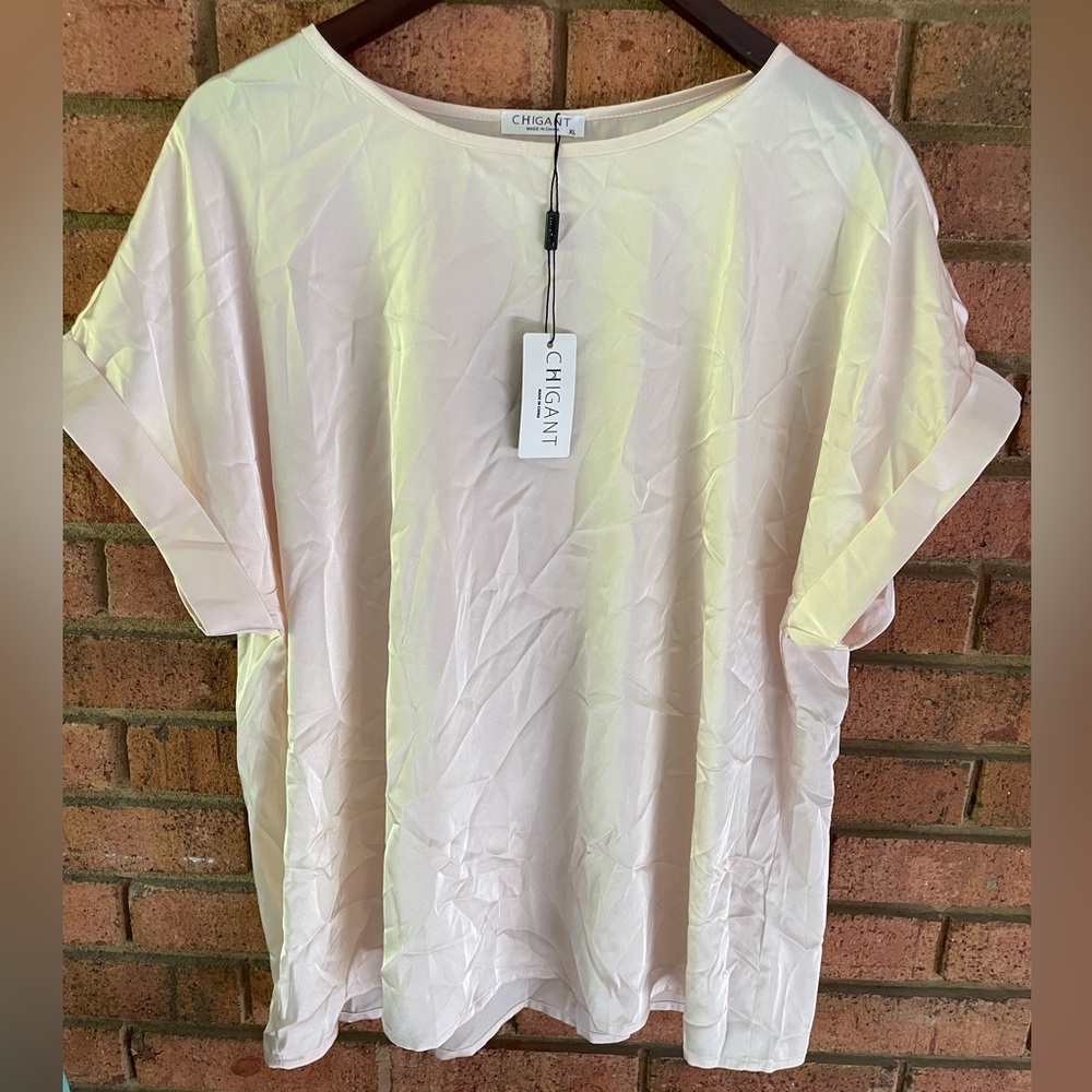 Chigant Light Pink Satin Blouse – New with Tags size XL